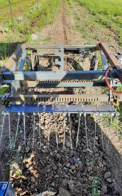 Electric skid steer loader tyres and drive